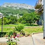 Διαμέρισμα Spacious In + Balcony