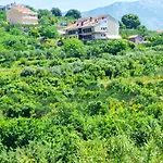 Διαμέρισμα Spacious In + Balcony