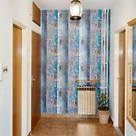 Spacious In + Balcony Διαμέρισμα