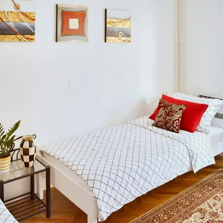 Spacious In + Balcony Klis