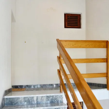 Spacious In + Balcony Lejlighed *