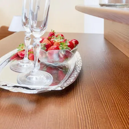 Spacious In + Balcony Lejlighed *